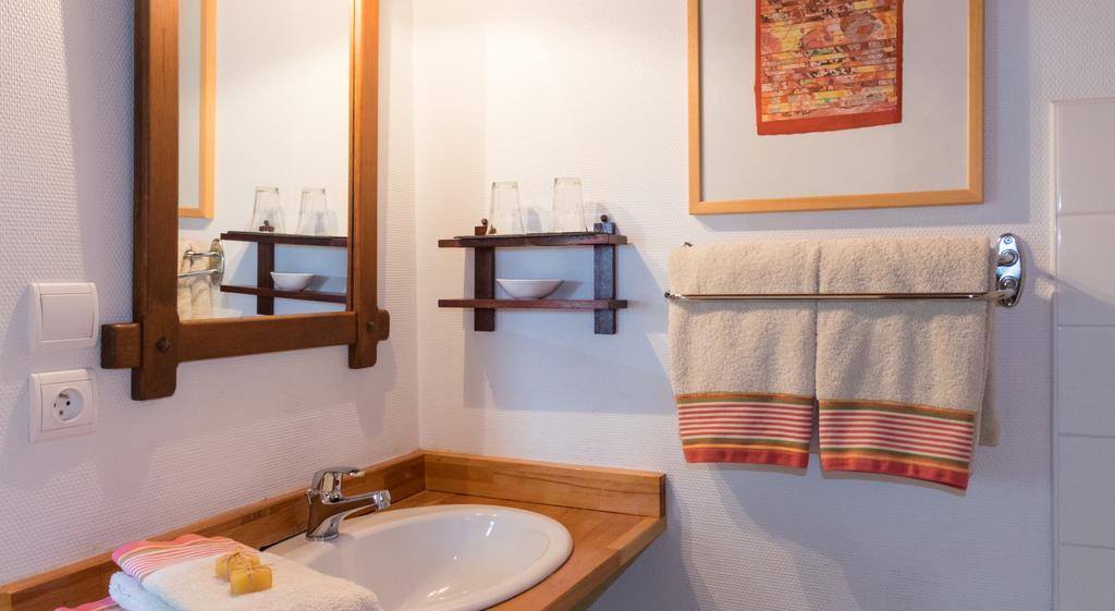 Les Petites Vosges Bed & Breakfast Bagneres-de-Bigorre Phòng bức ảnh